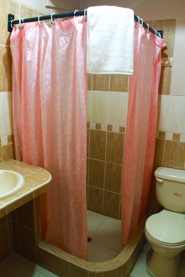 Zygo Bed & Breakfast Тарапото Экстерьер фото